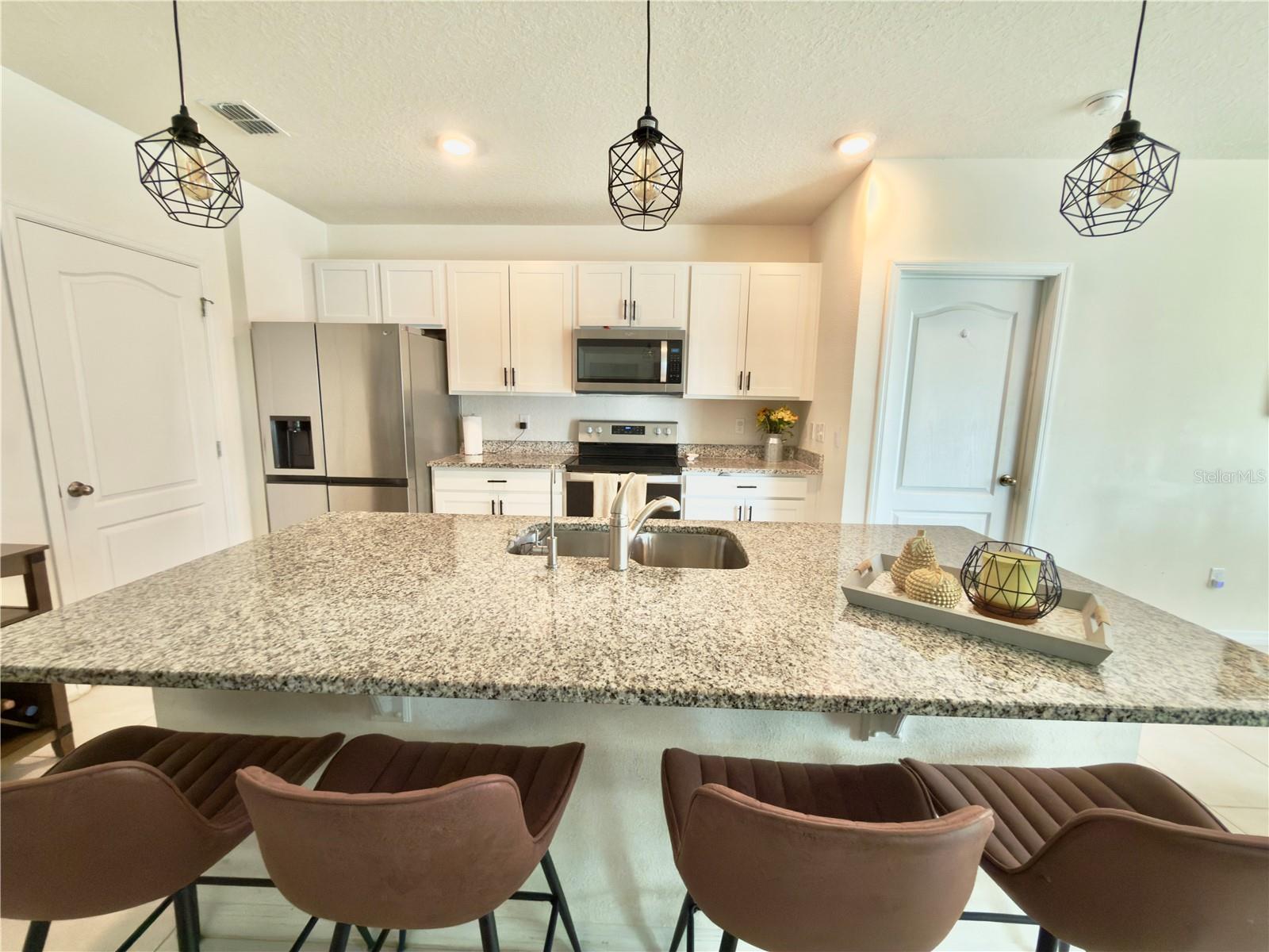 512 LILY LN, DAVENPORT, FL, 33837