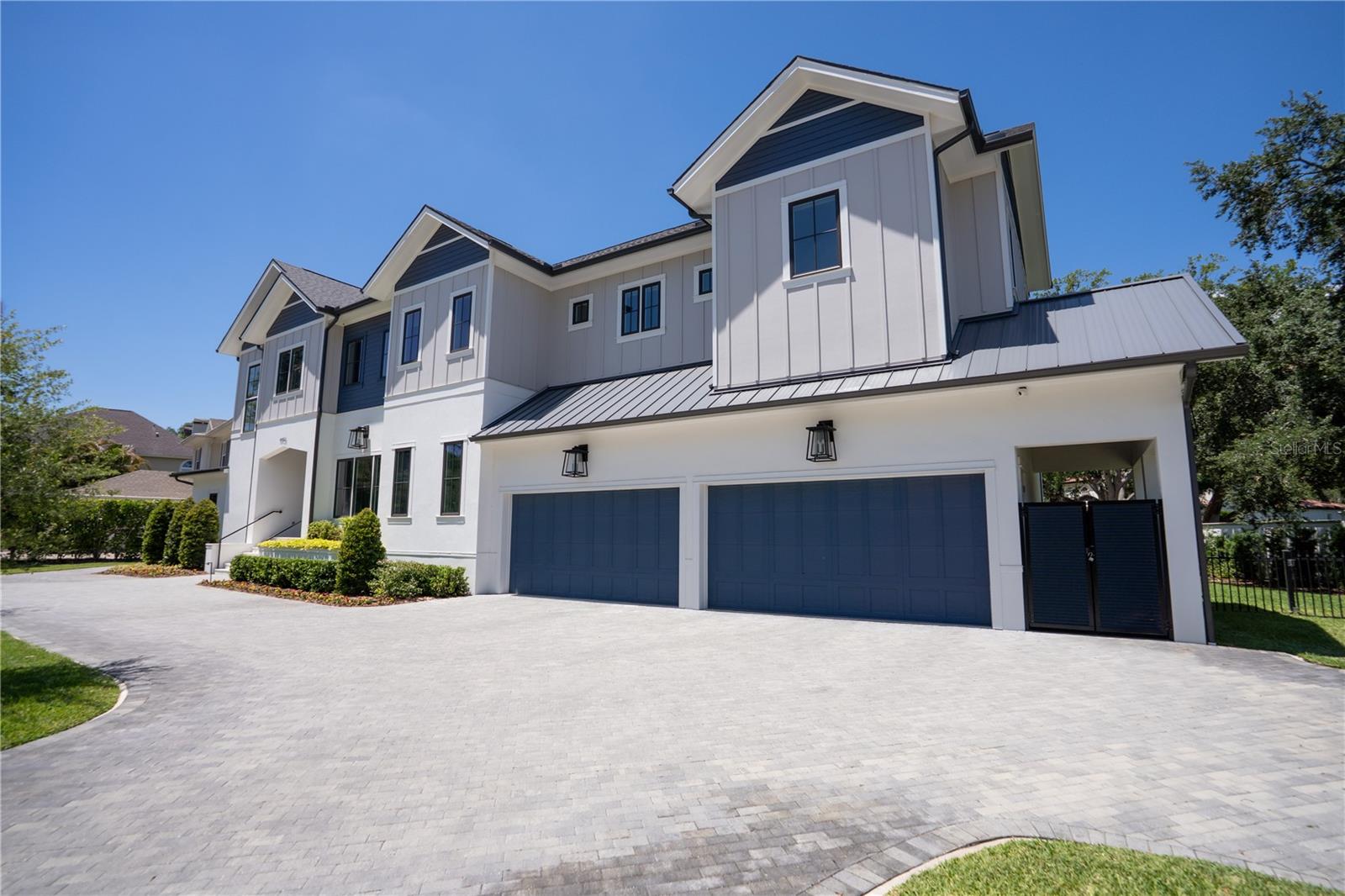 4402 W BEACH PARK DR, TAMPA, FL, 33609