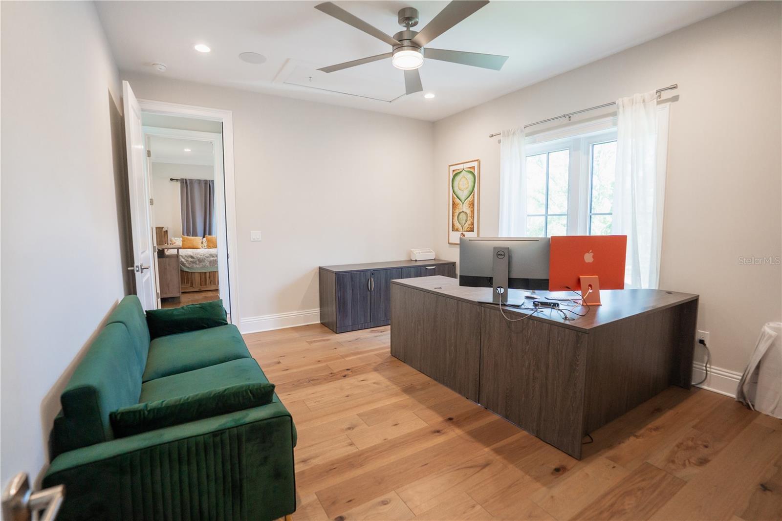 4402 W BEACH PARK DR, TAMPA, FL, 33609