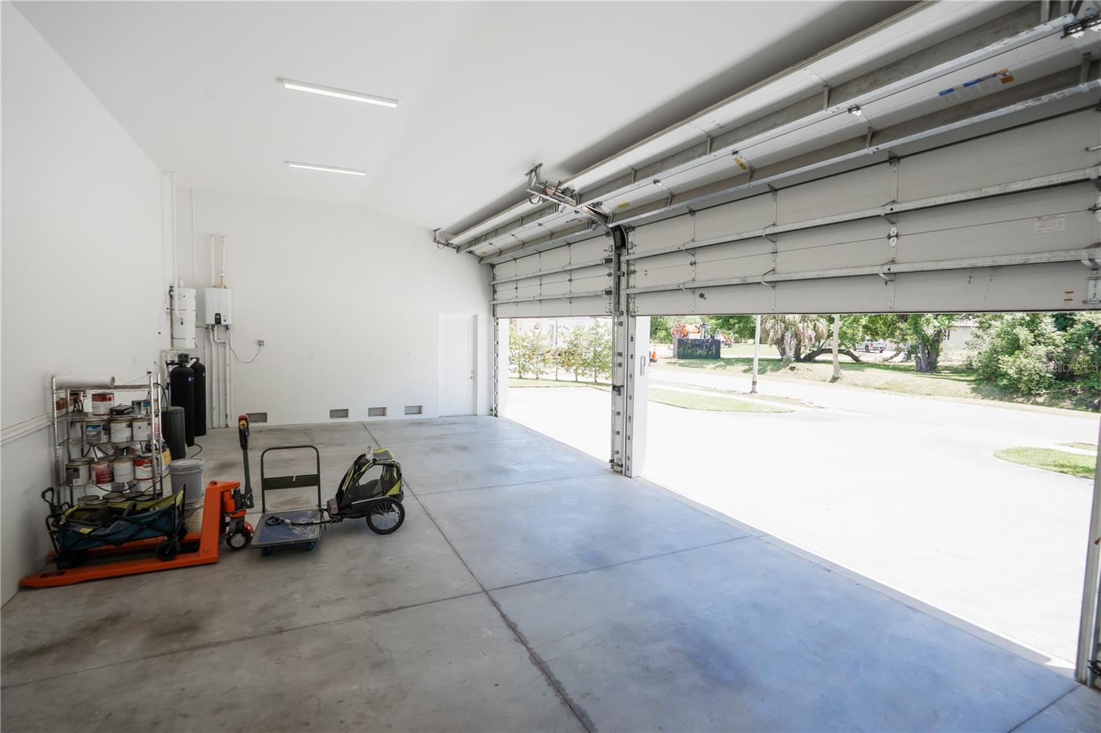4402 W BEACH PARK DR, TAMPA, FL, 33609