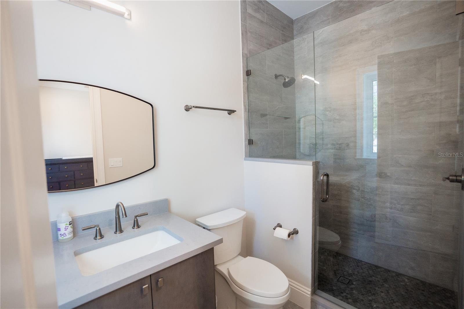 4402 W BEACH PARK DR, TAMPA, FL, 33609