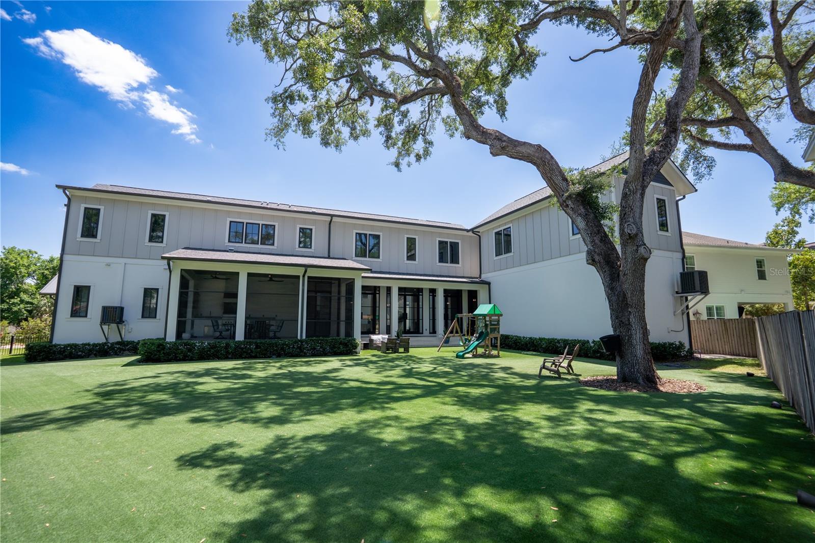 4402 W BEACH PARK DR, TAMPA, FL, 33609