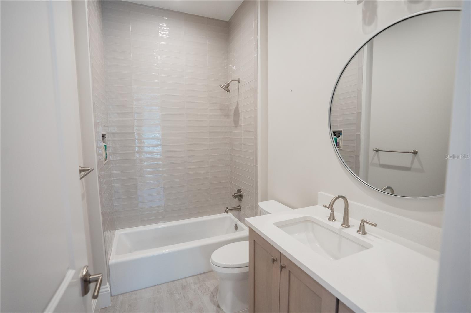 4402 W BEACH PARK DR, TAMPA, FL, 33609