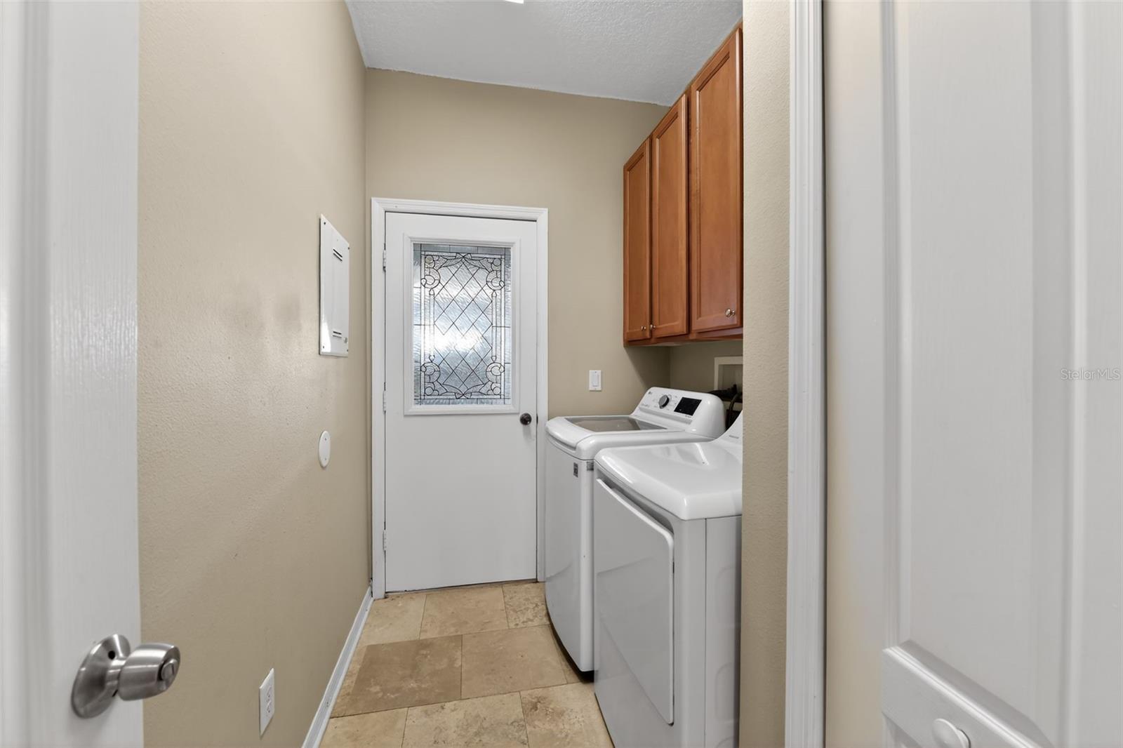 1833 MIRA LAGO CIR, RUSKIN, FL, 33570