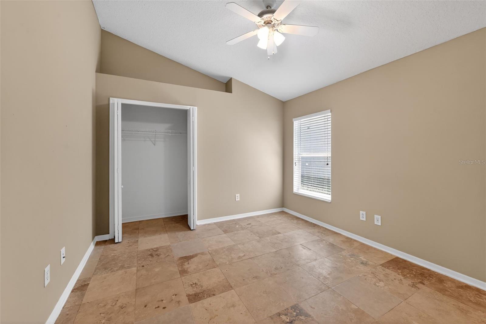 1833 MIRA LAGO CIR, RUSKIN, FL, 33570