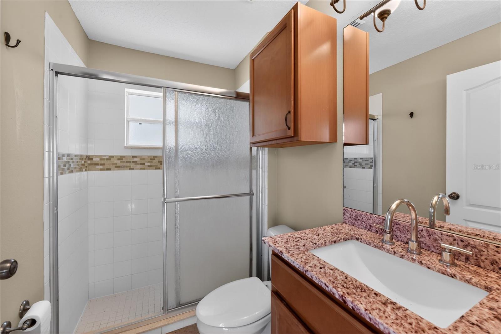 1833 MIRA LAGO CIR, RUSKIN, FL, 33570