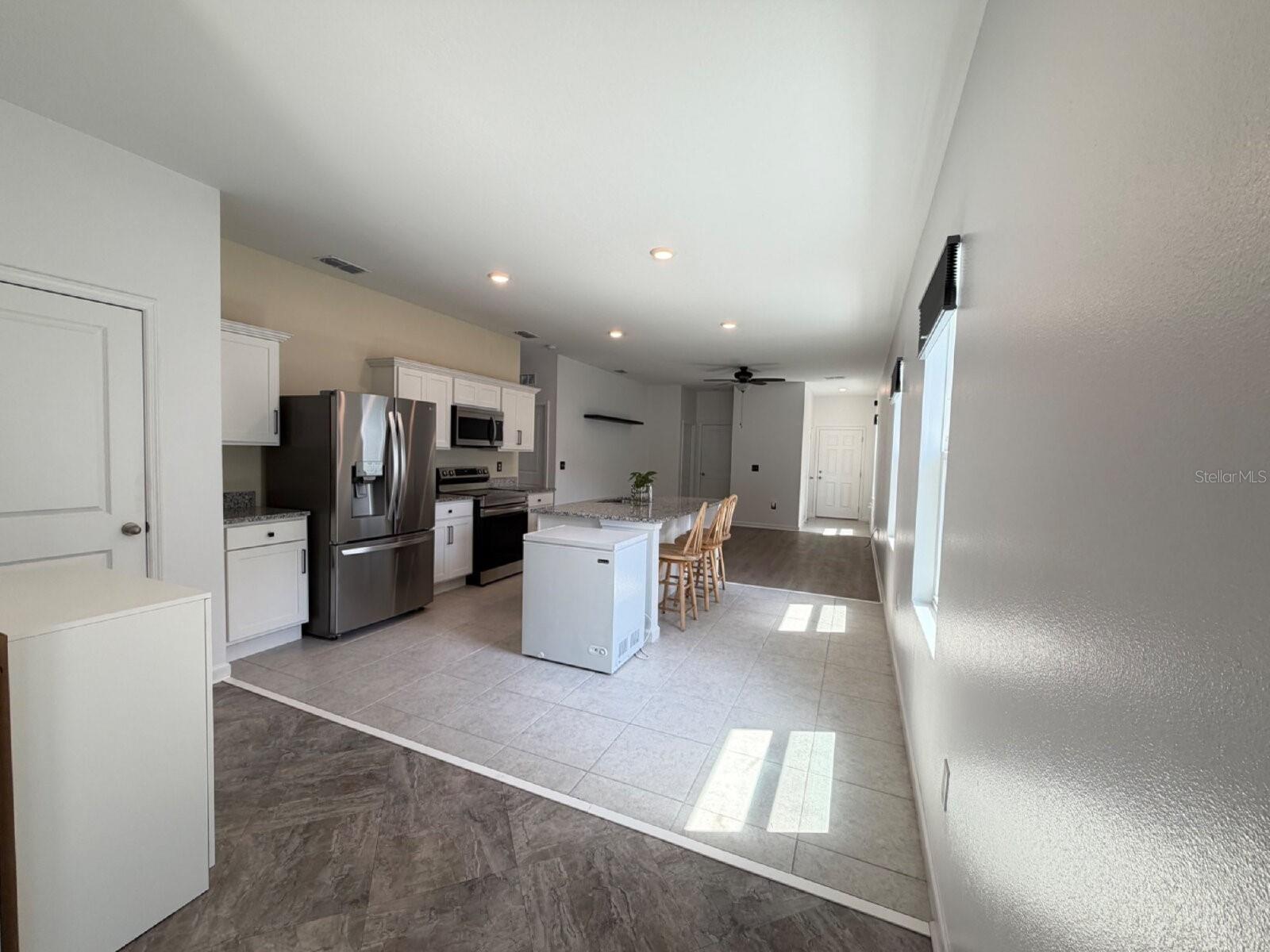 2021 HEMINGWAY CIR, GROVELAND, FL, 34736