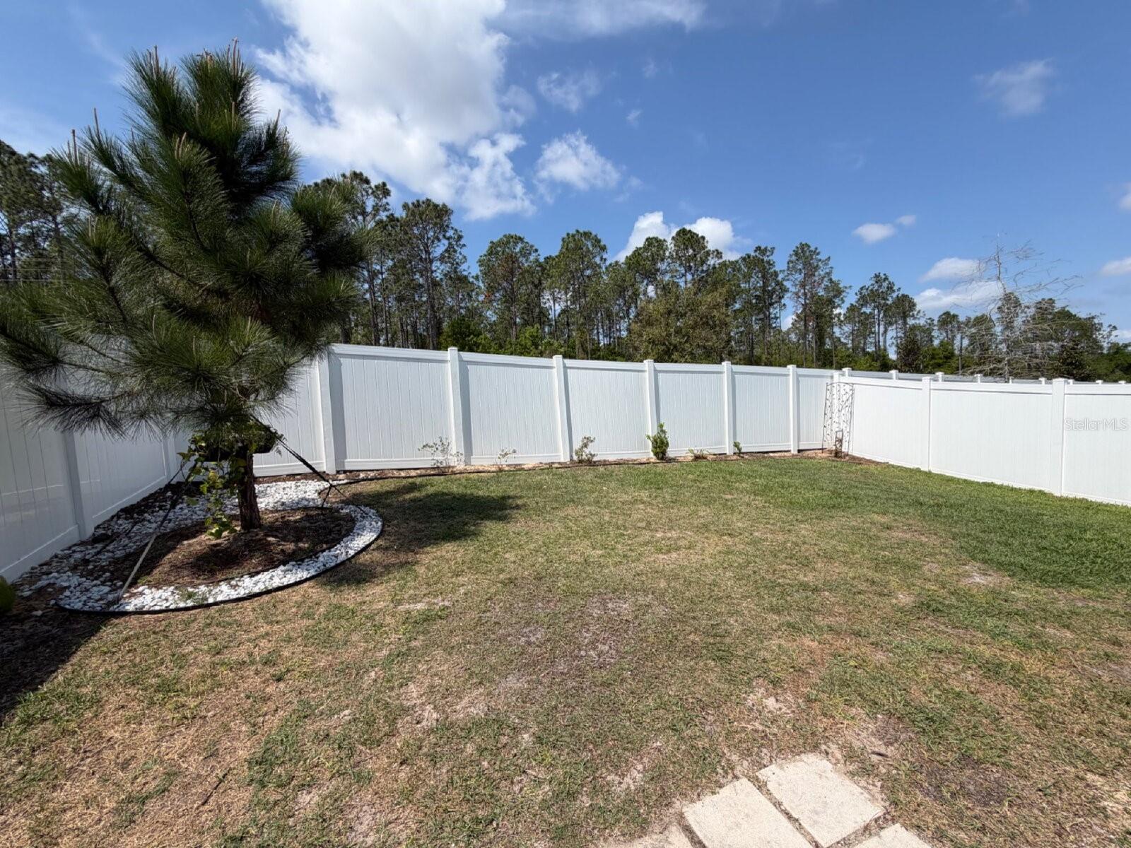 2021 HEMINGWAY CIR, GROVELAND, FL, 34736