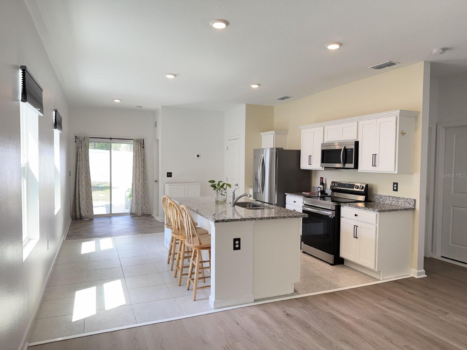 2021 HEMINGWAY CIR, GROVELAND, FL, 34736