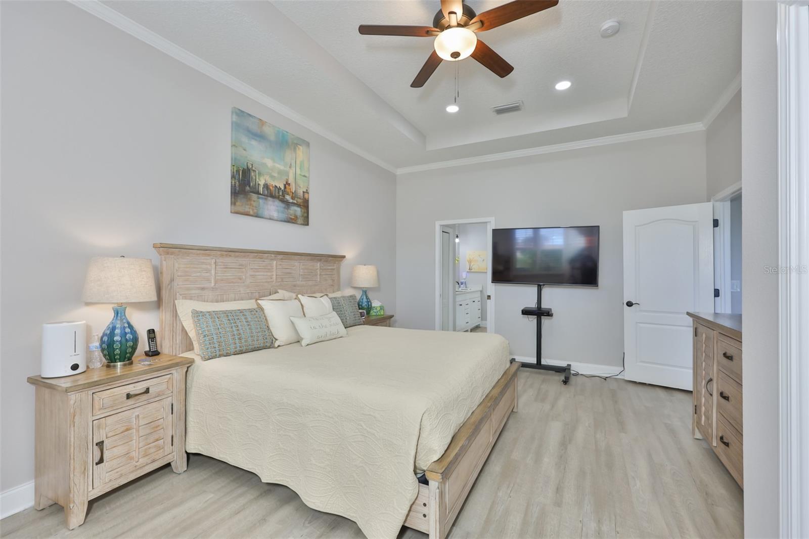 828 REGAL MANOR WAY, SUN CITY CENTER, FL, 33573