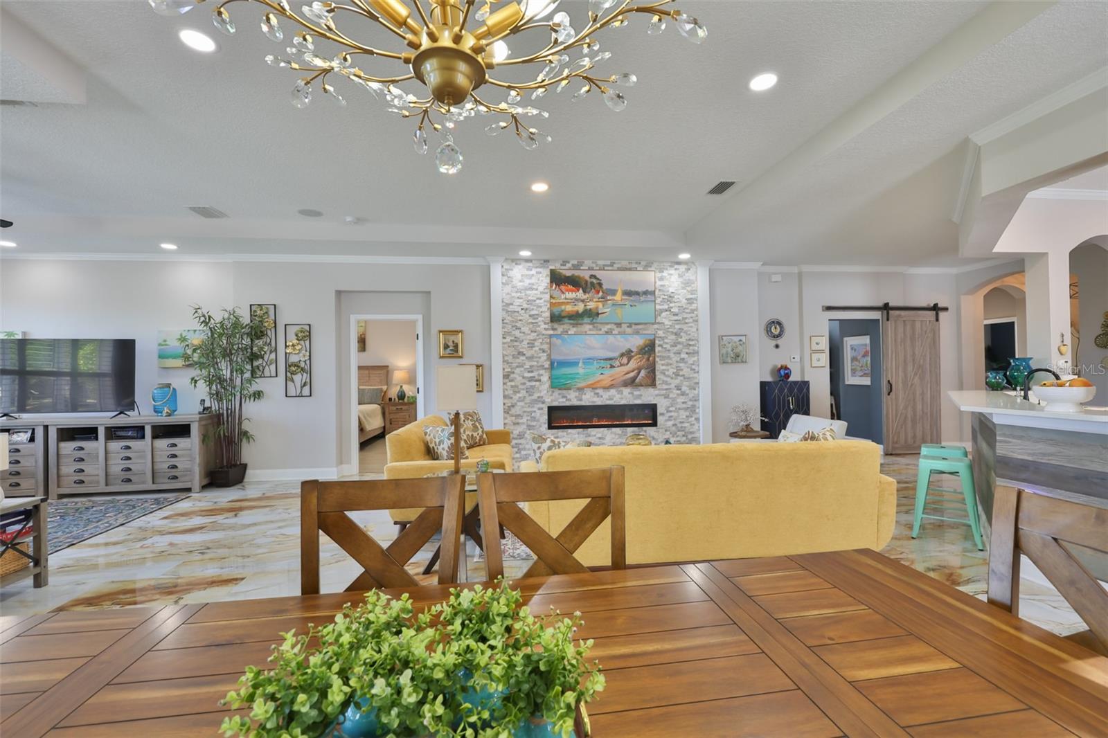 828 REGAL MANOR WAY, SUN CITY CENTER, FL, 33573