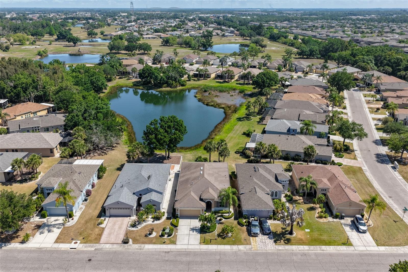 828 REGAL MANOR WAY, SUN CITY CENTER, FL, 33573