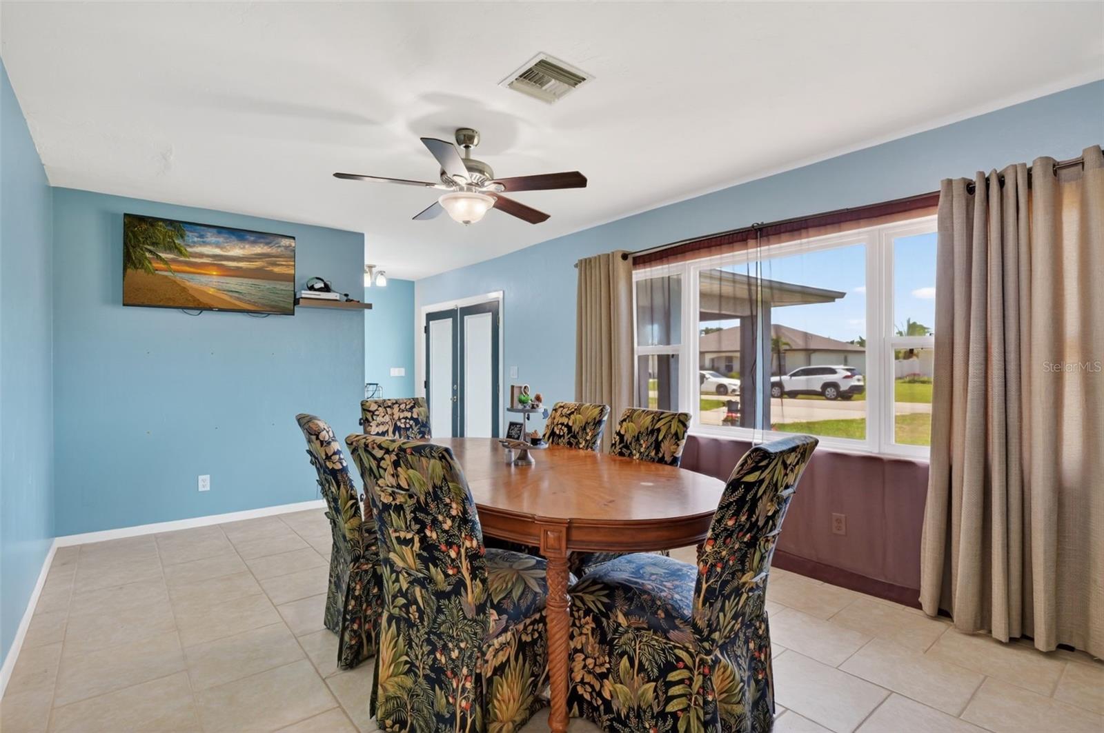 1305 SE 37TH TER, CAPE CORAL, FL, 33904