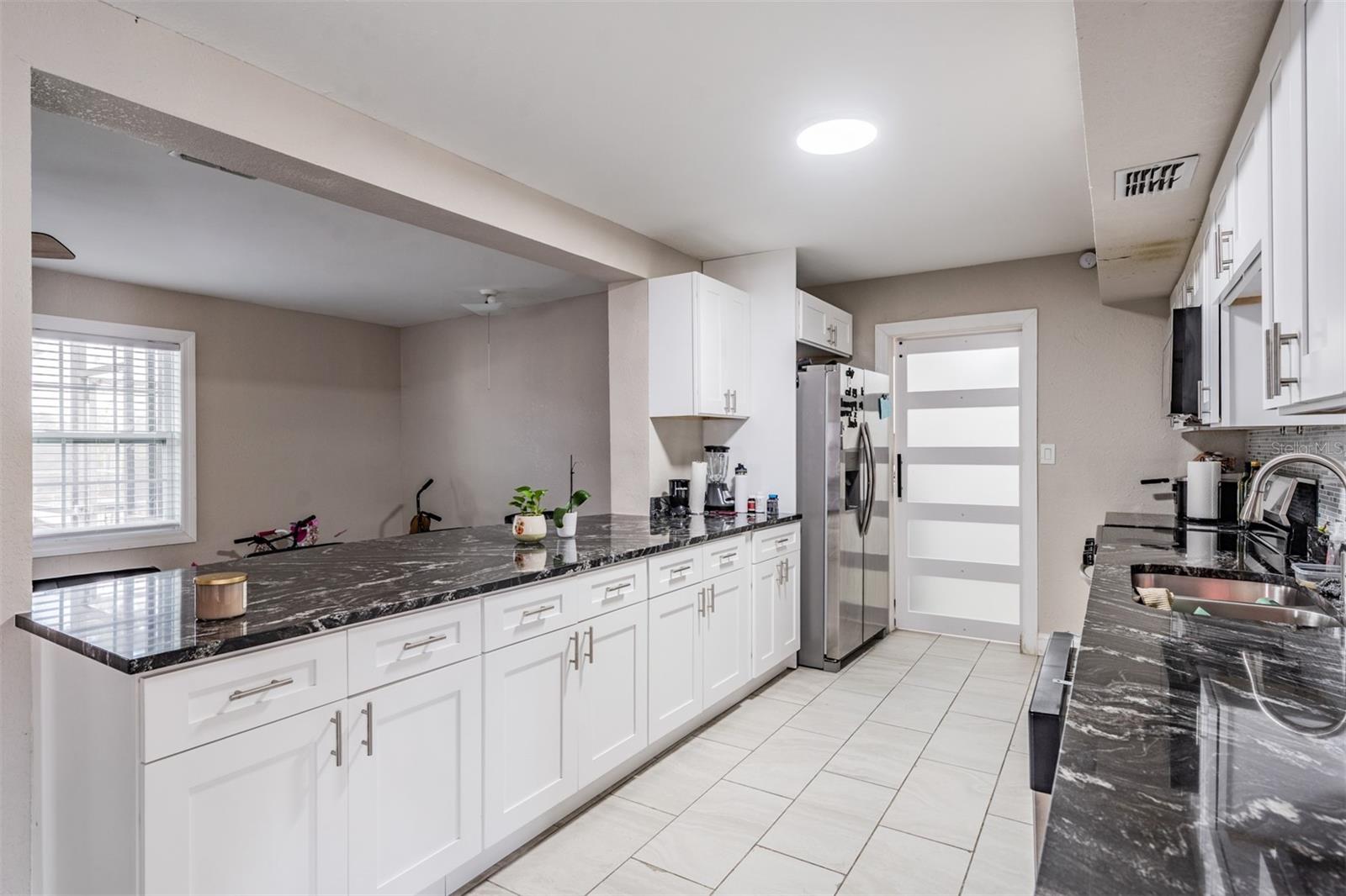 307 COUNTRY CLUB DR, OLDSMAR, FL, 34677