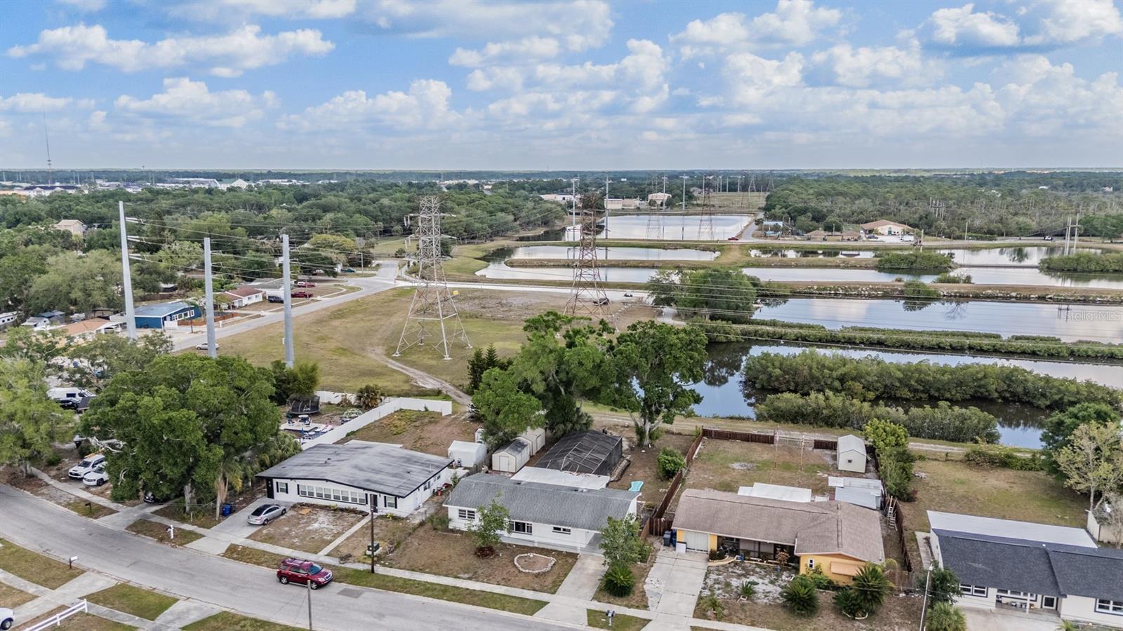 307 COUNTRY CLUB DR, OLDSMAR, FL, 34677