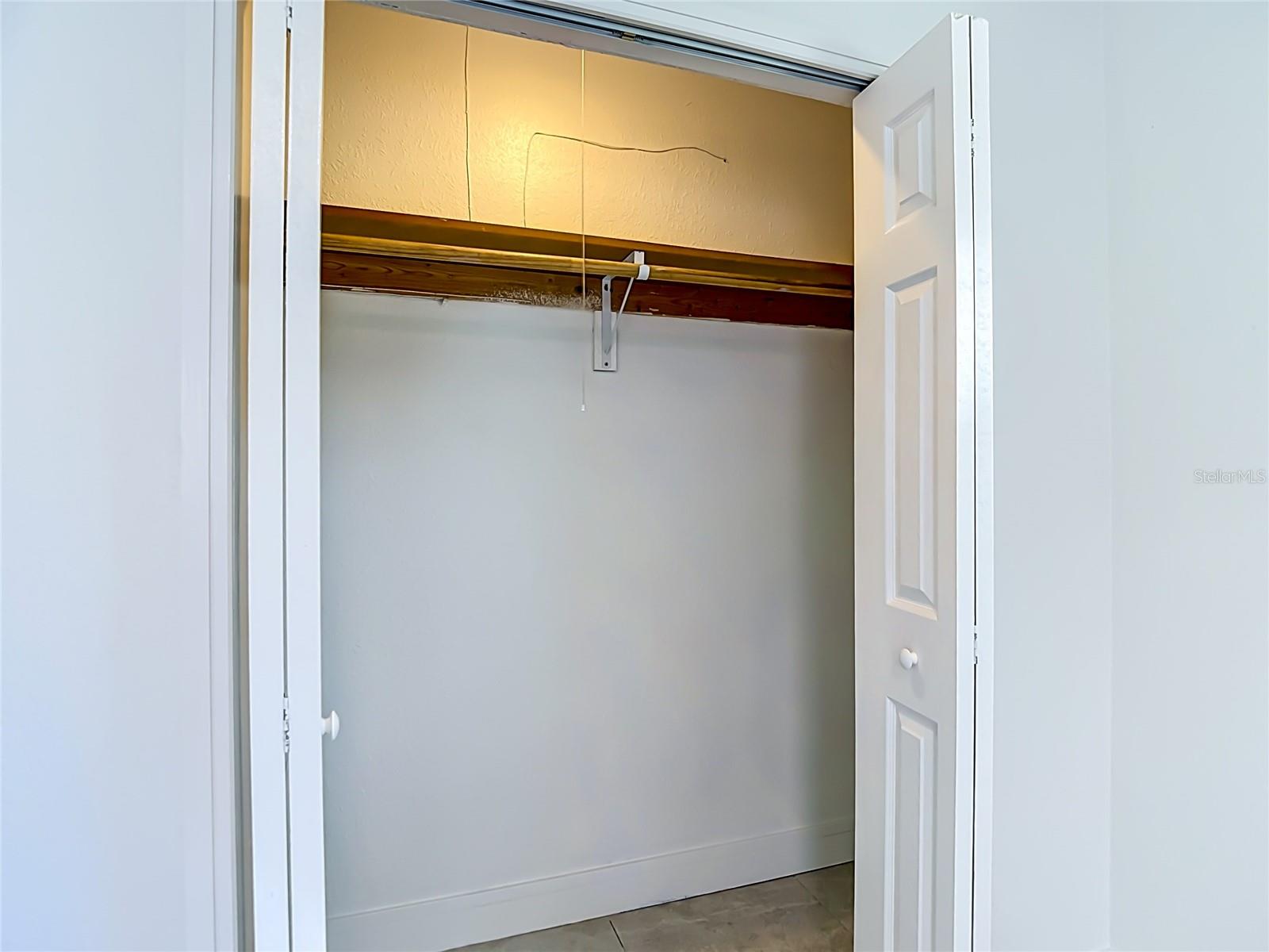 8639 MAY CIR, TAMPA, FL, 33614