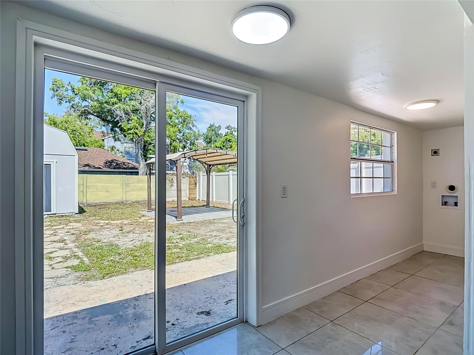 8639 MAY CIR, TAMPA, FL, 33614