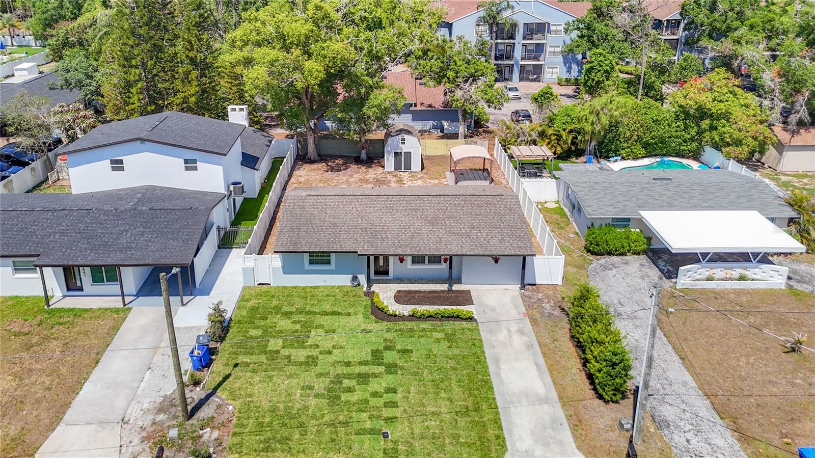 8639 MAY CIR, TAMPA, FL, 33614