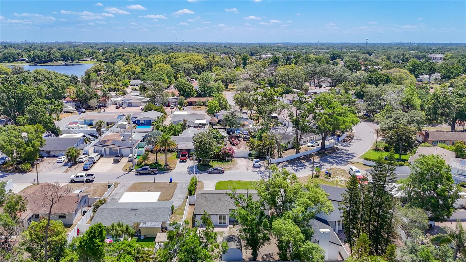 8639 MAY CIR, TAMPA, FL, 33614
