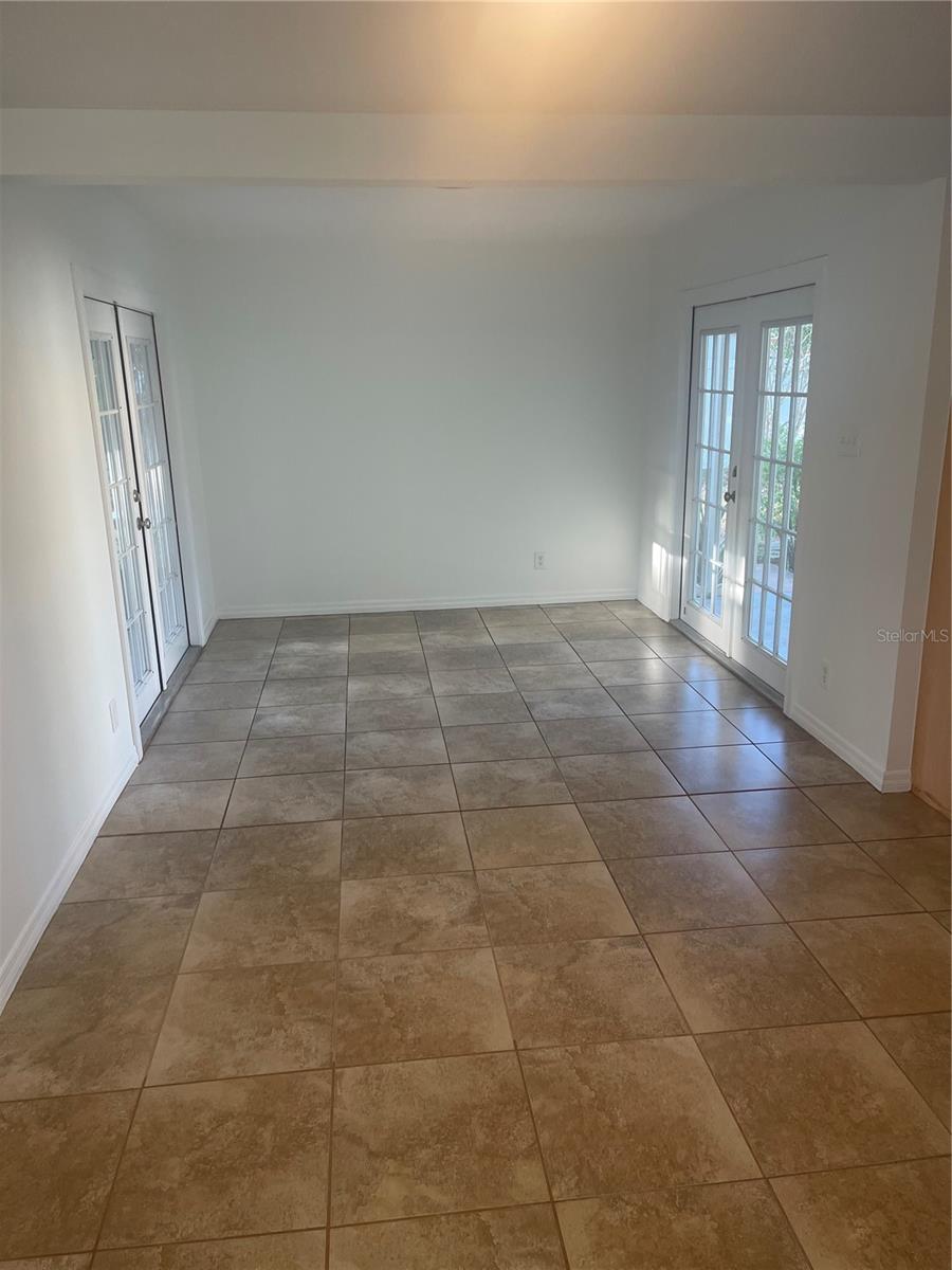 3712 W WALLACE AVE, TAMPA, FL, 33611