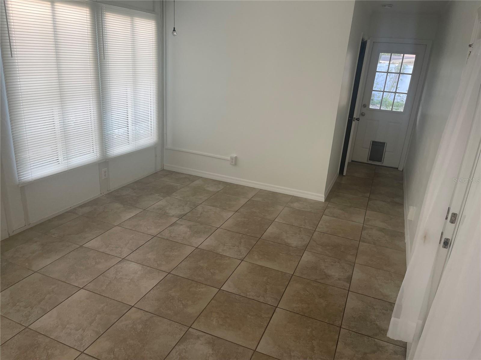 3712 W WALLACE AVE, TAMPA, FL, 33611