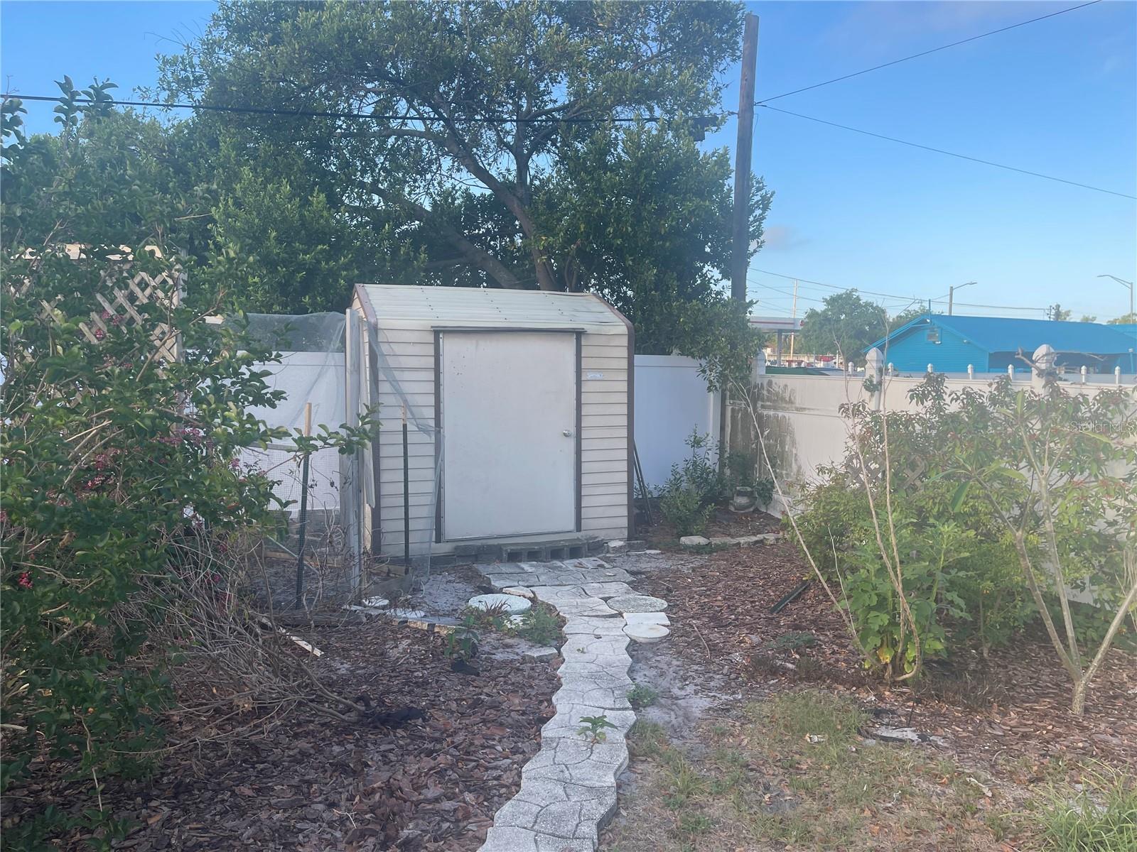 3712 W WALLACE AVE, TAMPA, FL, 33611