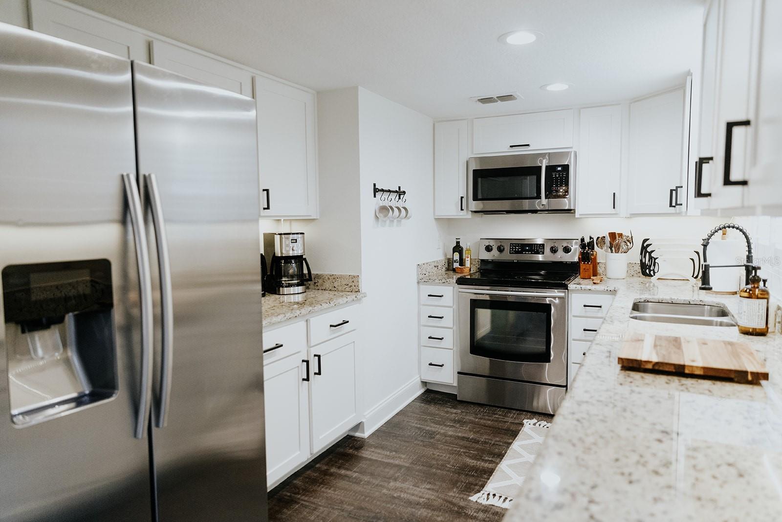 2472 TEMPLE ST, SARASOTA, FL, 34239