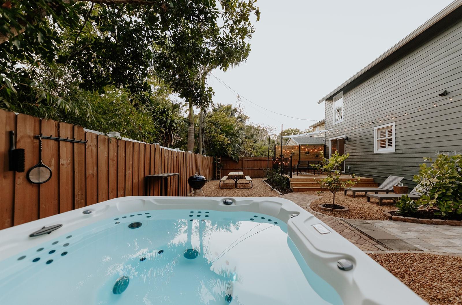 2472 TEMPLE ST, SARASOTA, FL, 34239