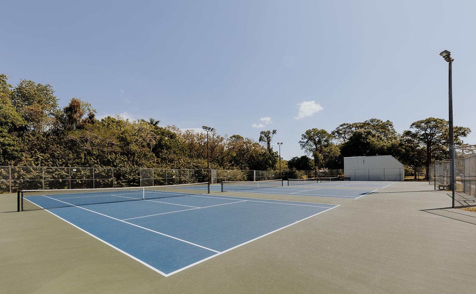 2472 TEMPLE ST, SARASOTA, FL, 34239