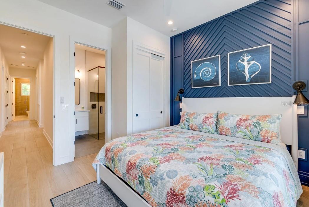 9407 GULF DR, ANNA MARIA, FL, 34216