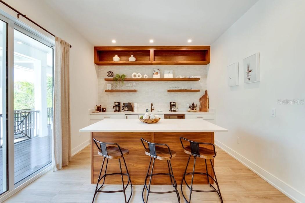 9407 GULF DR, ANNA MARIA, FL, 34216