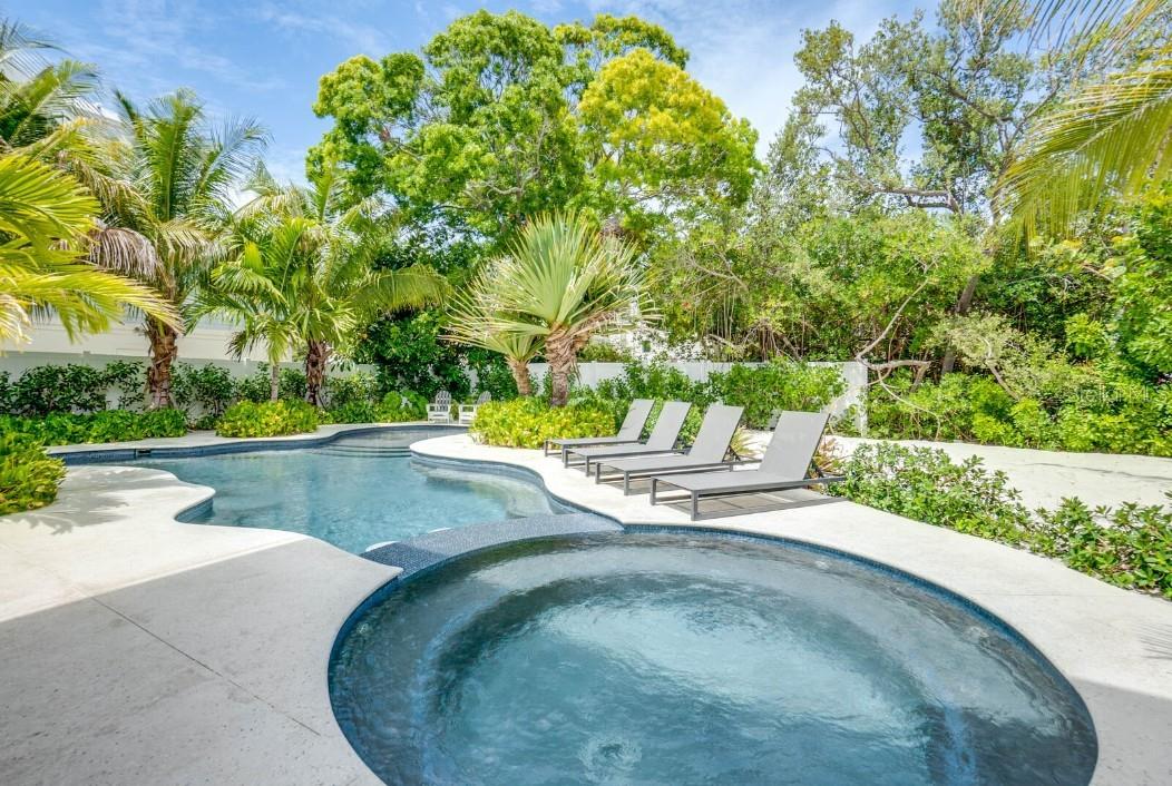 9407 GULF DR, ANNA MARIA, FL, 34216