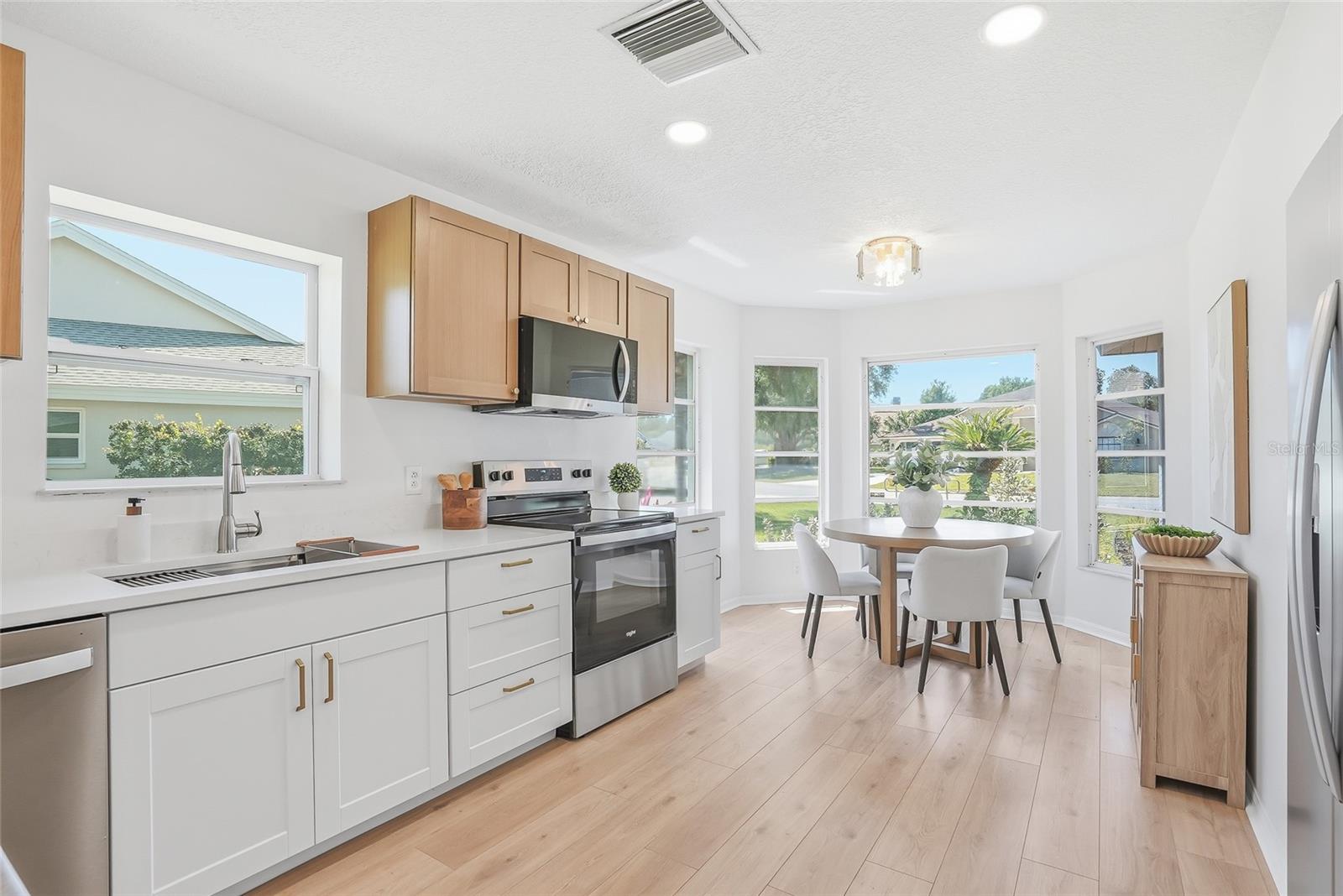 6119 55TH AVENUE CIR E, BRADENTON, FL, 34203
