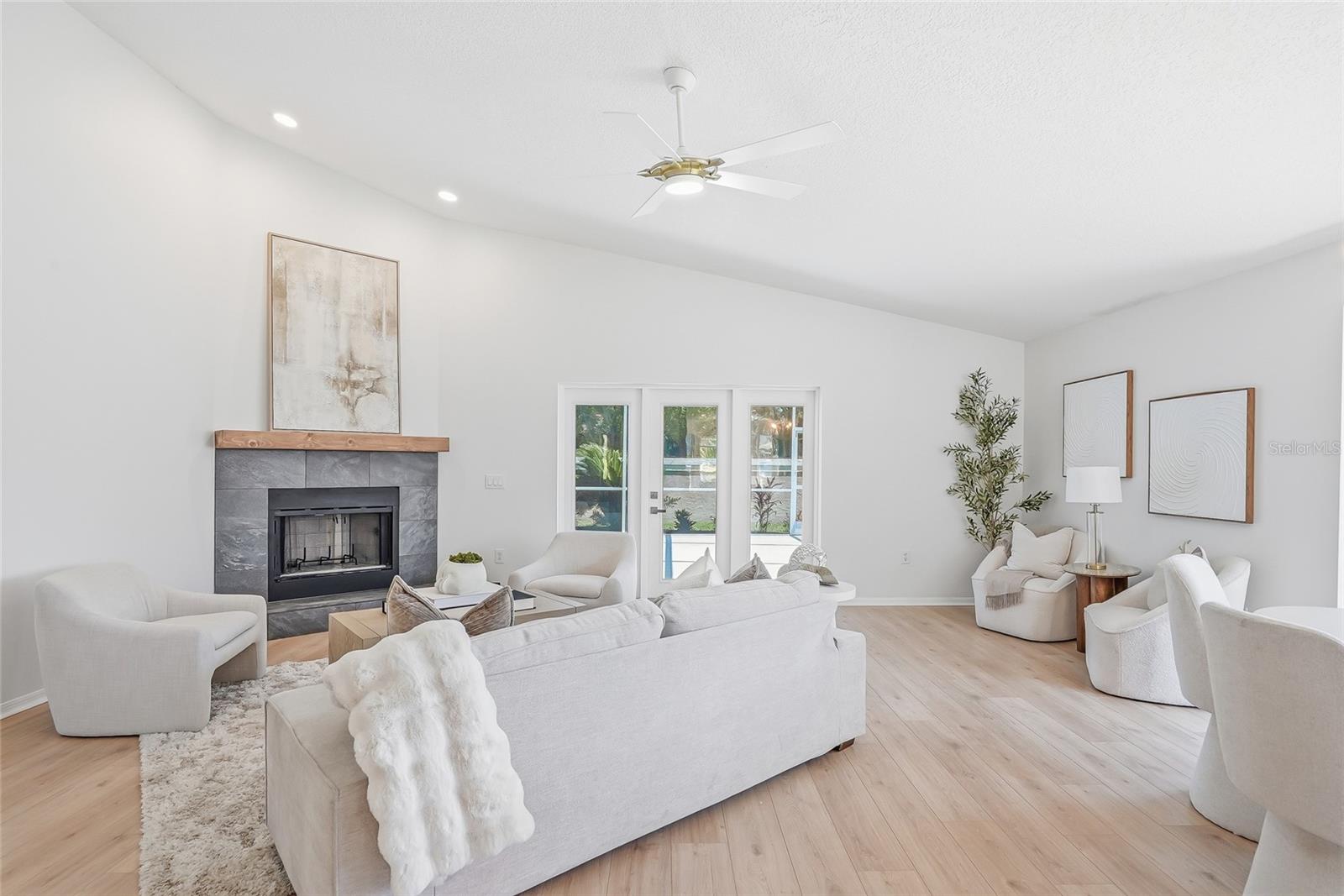 6119 55TH AVENUE CIR E, BRADENTON, FL, 34203