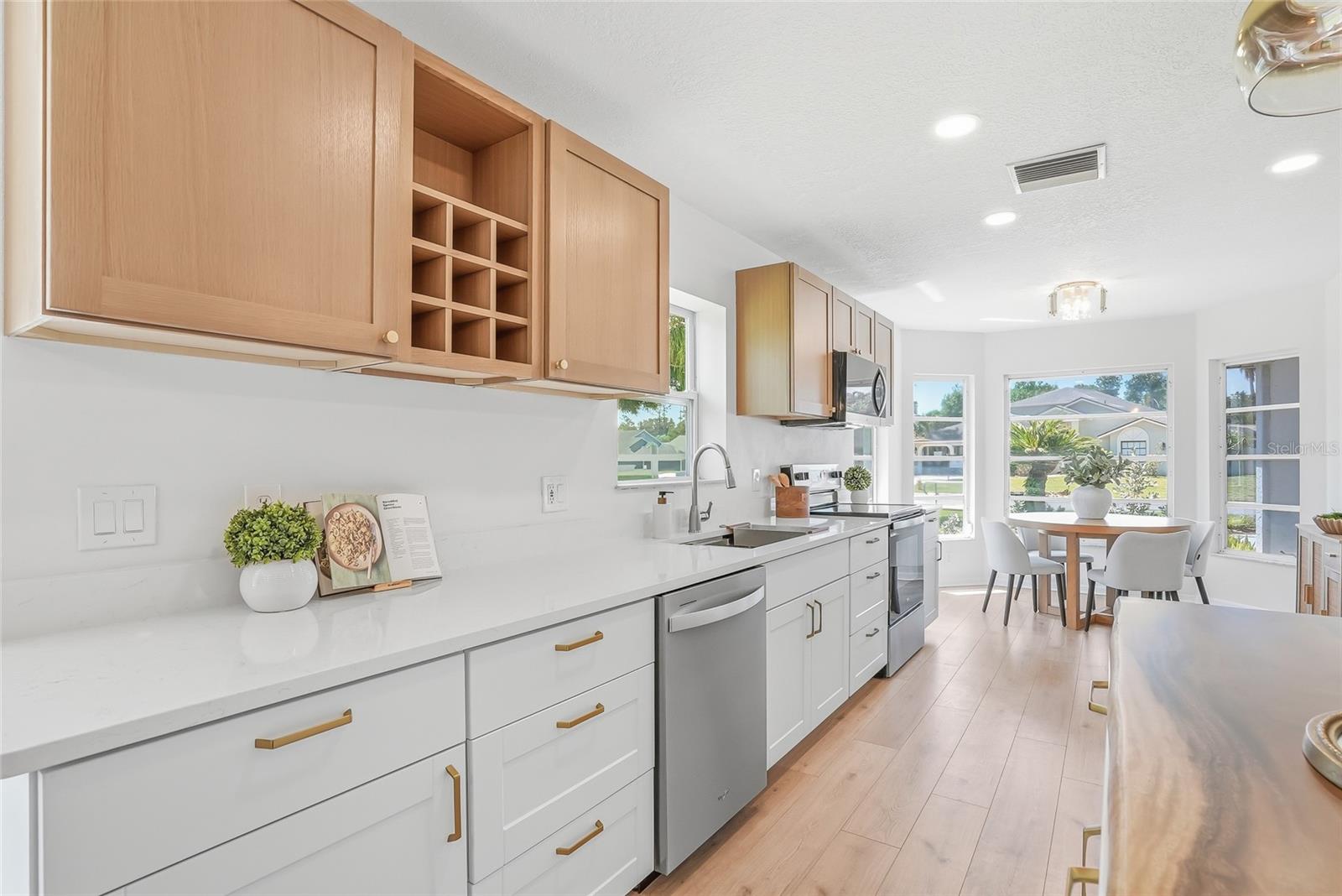 6119 55TH AVENUE CIR E, BRADENTON, FL, 34203
