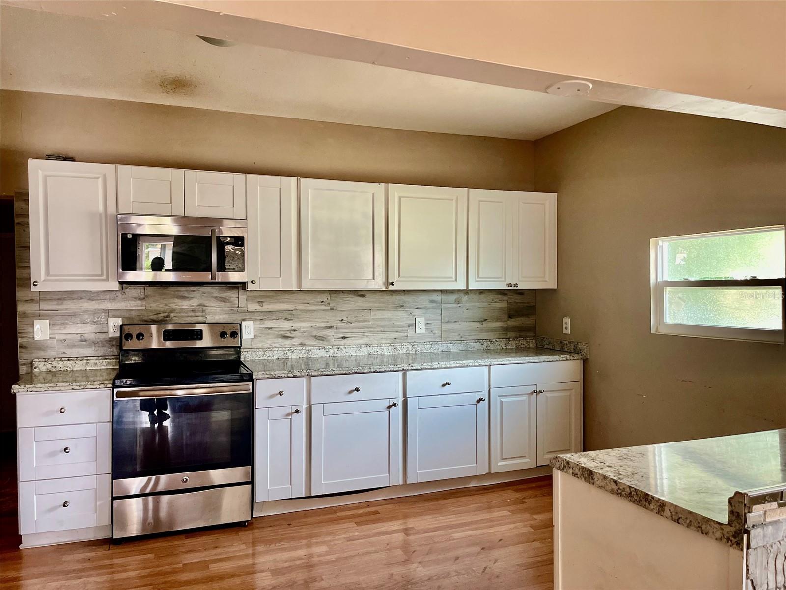 219 E POLK AVE, LAKE WALES, FL, 33853