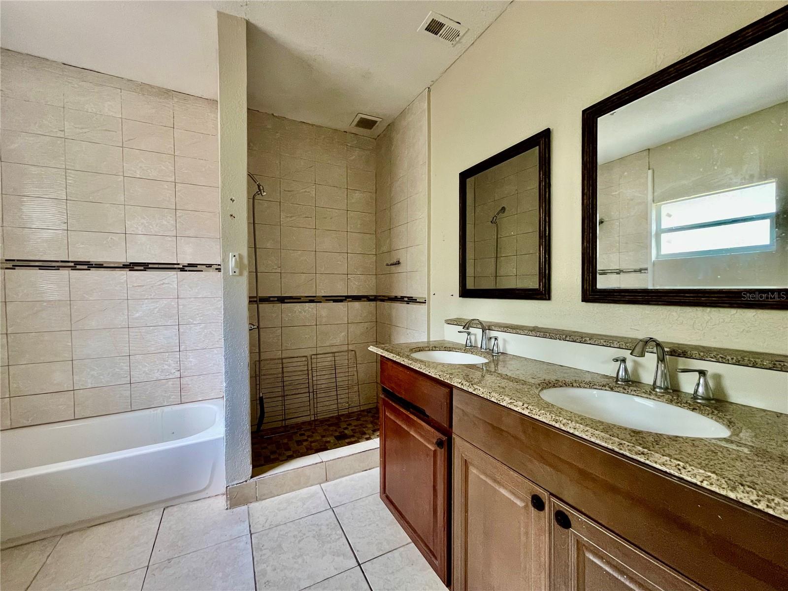 219 E POLK AVE, LAKE WALES, FL, 33853