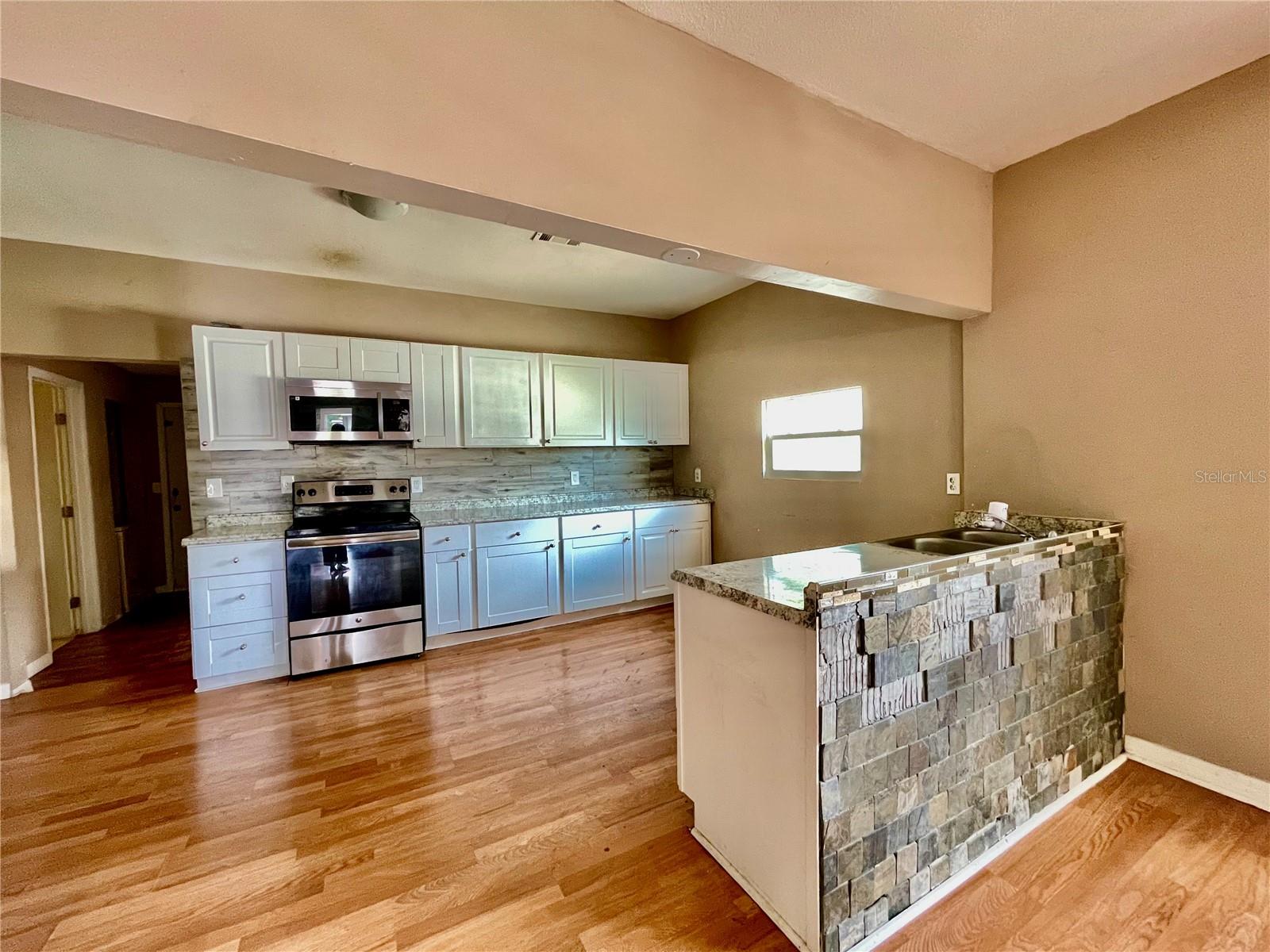 219 E POLK AVE, LAKE WALES, FL, 33853