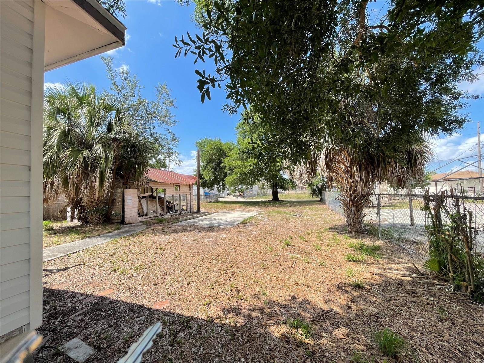 219 E POLK AVE, LAKE WALES, FL, 33853