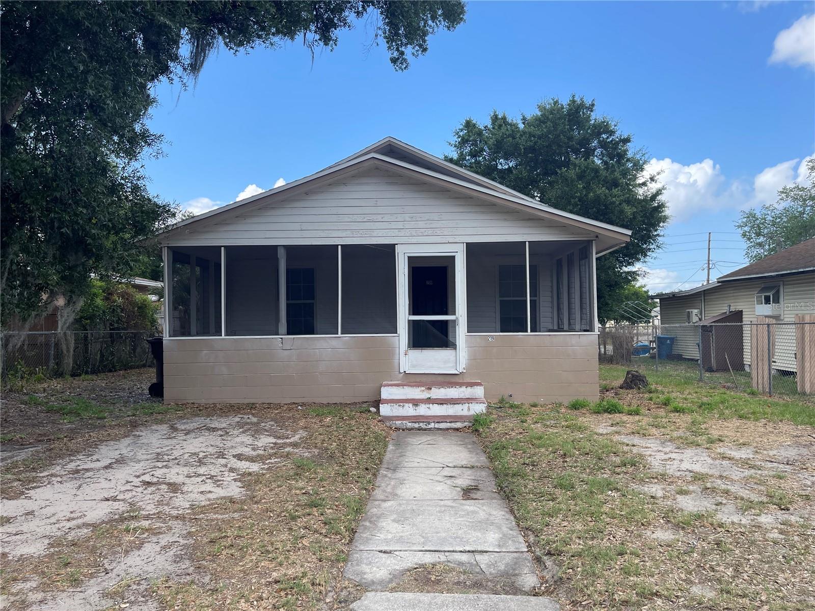 219 E POLK AVE, LAKE WALES, FL, 33853