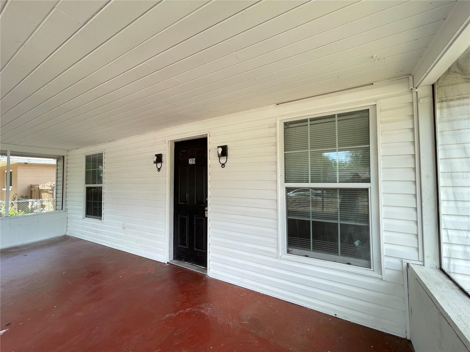 219 E POLK AVE, LAKE WALES, FL, 33853
