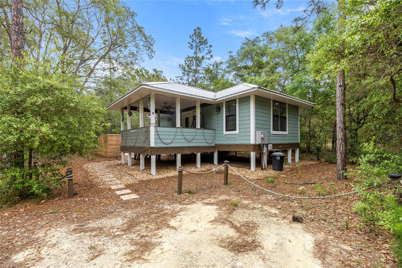 414 S SCHOOL AVE, LECANTO, FL, 34461