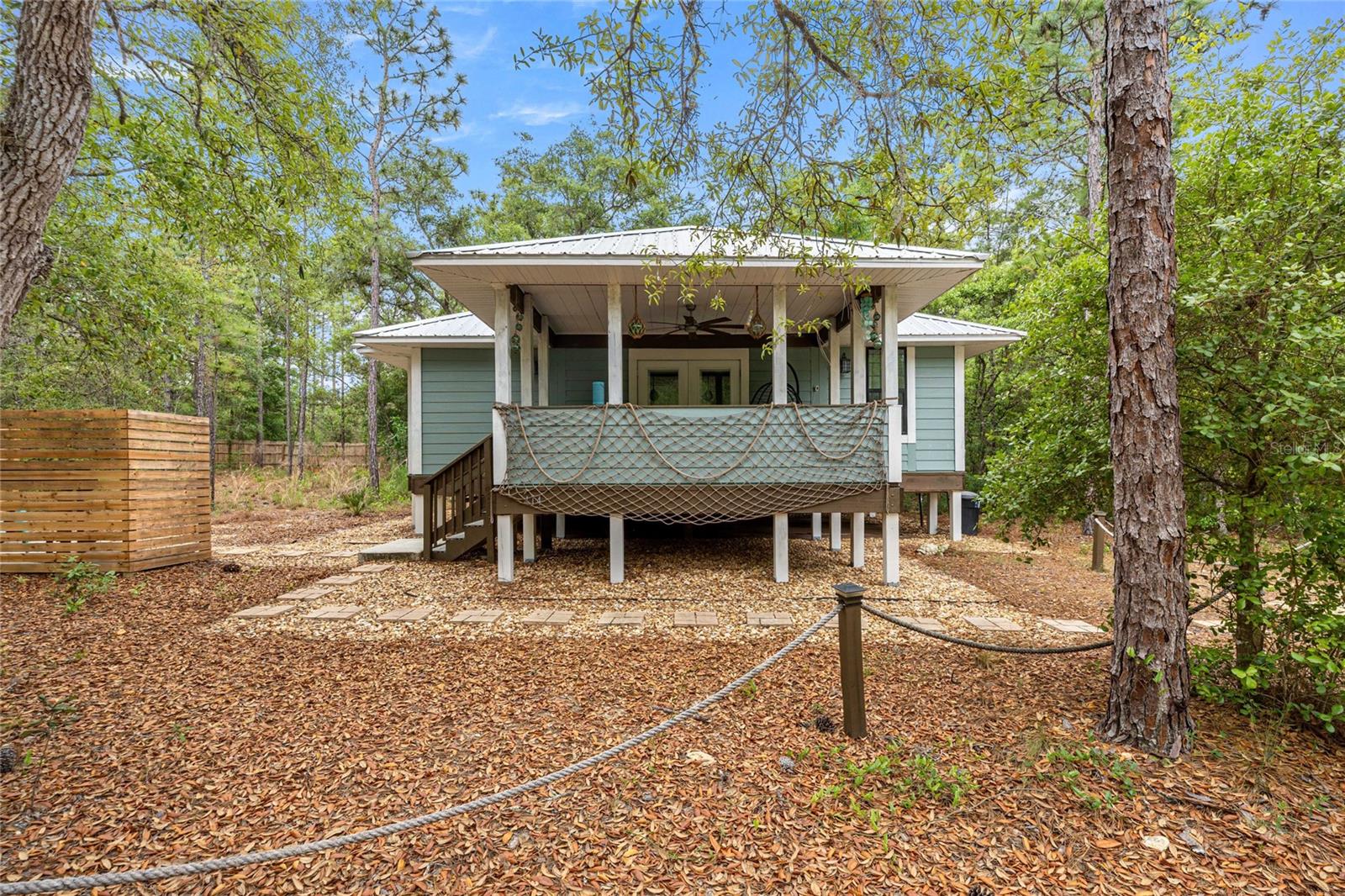 414 S SCHOOL AVE, LECANTO, FL, 34461