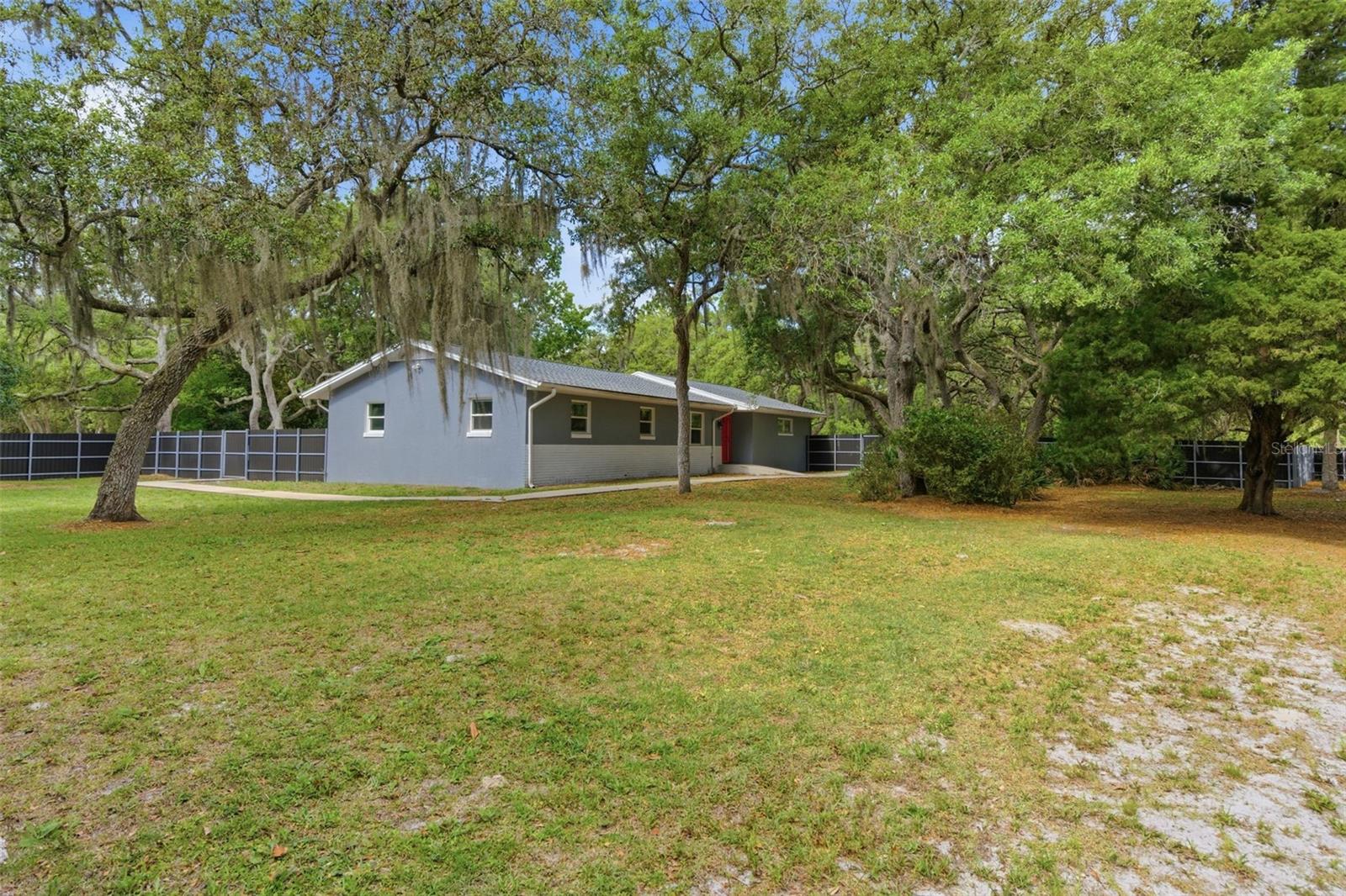 176 LAKE EVA DR, CHULUOTA, FL, 32766