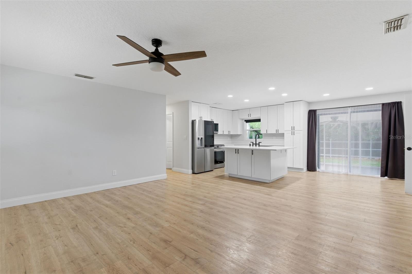 176 LAKE EVA DR, CHULUOTA, FL, 32766