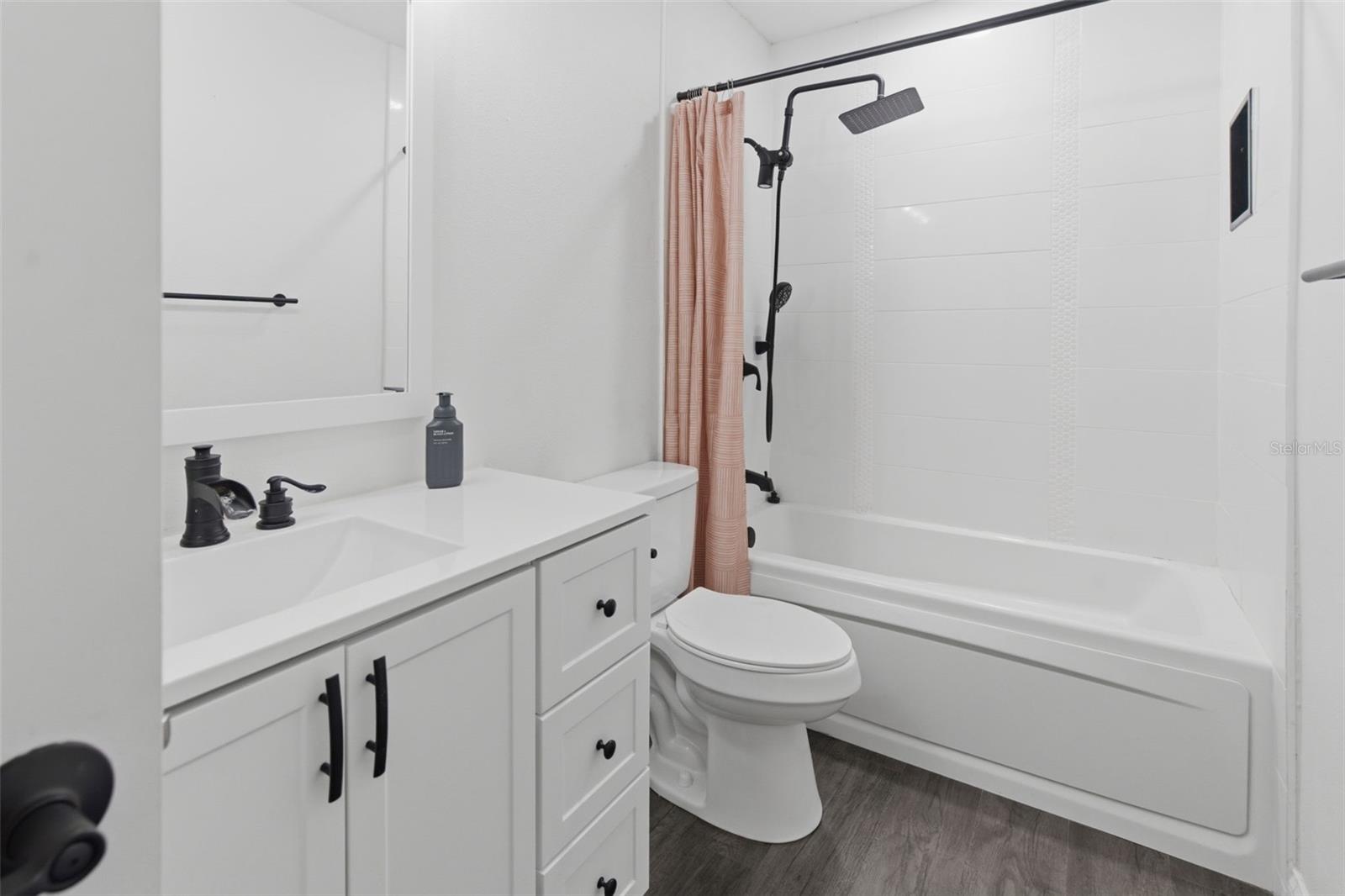 176 LAKE EVA DR, CHULUOTA, FL, 32766