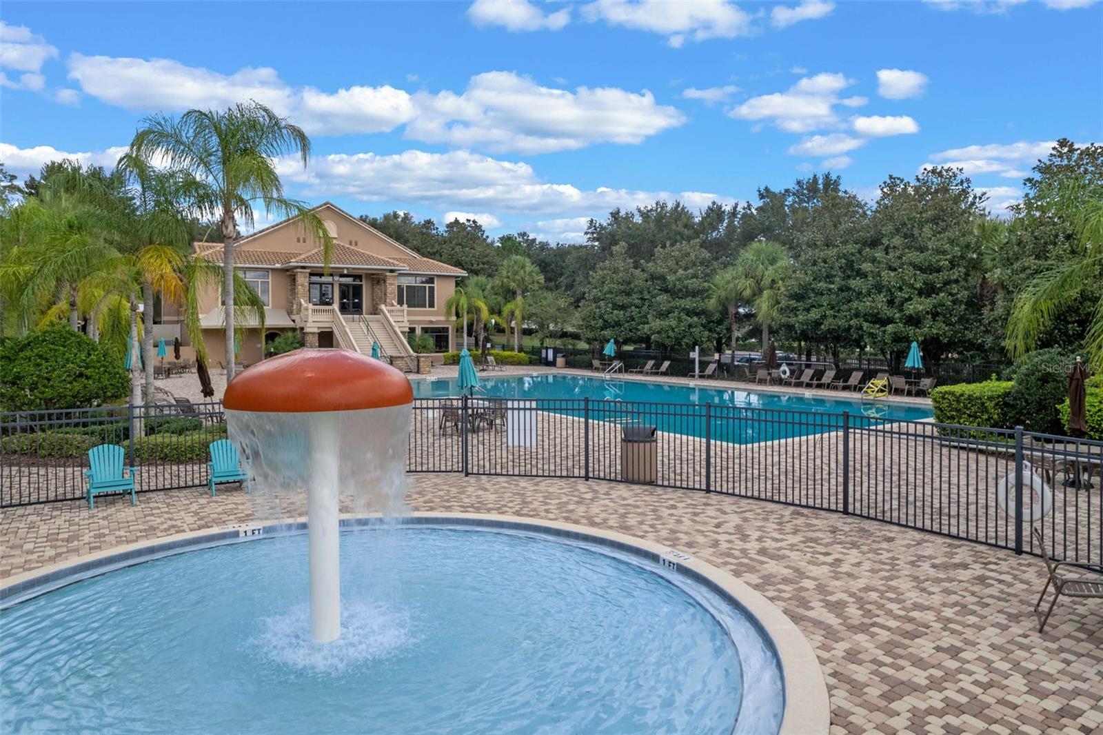 5821 COQUYT DR, MOUNT DORA, FL, 32757