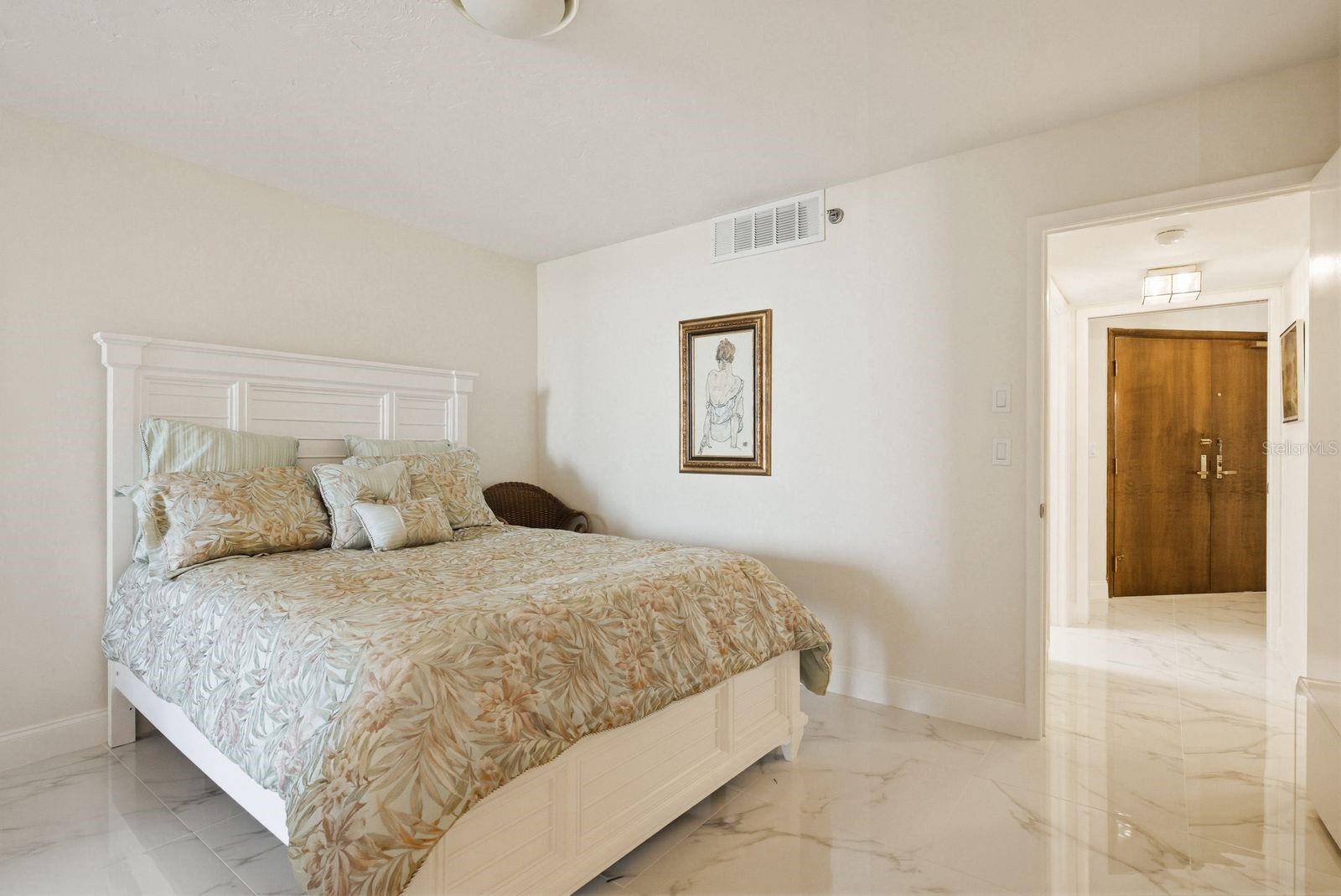1600 GULF BLVD #817, CLEARWATER BEACH, FL, 33767