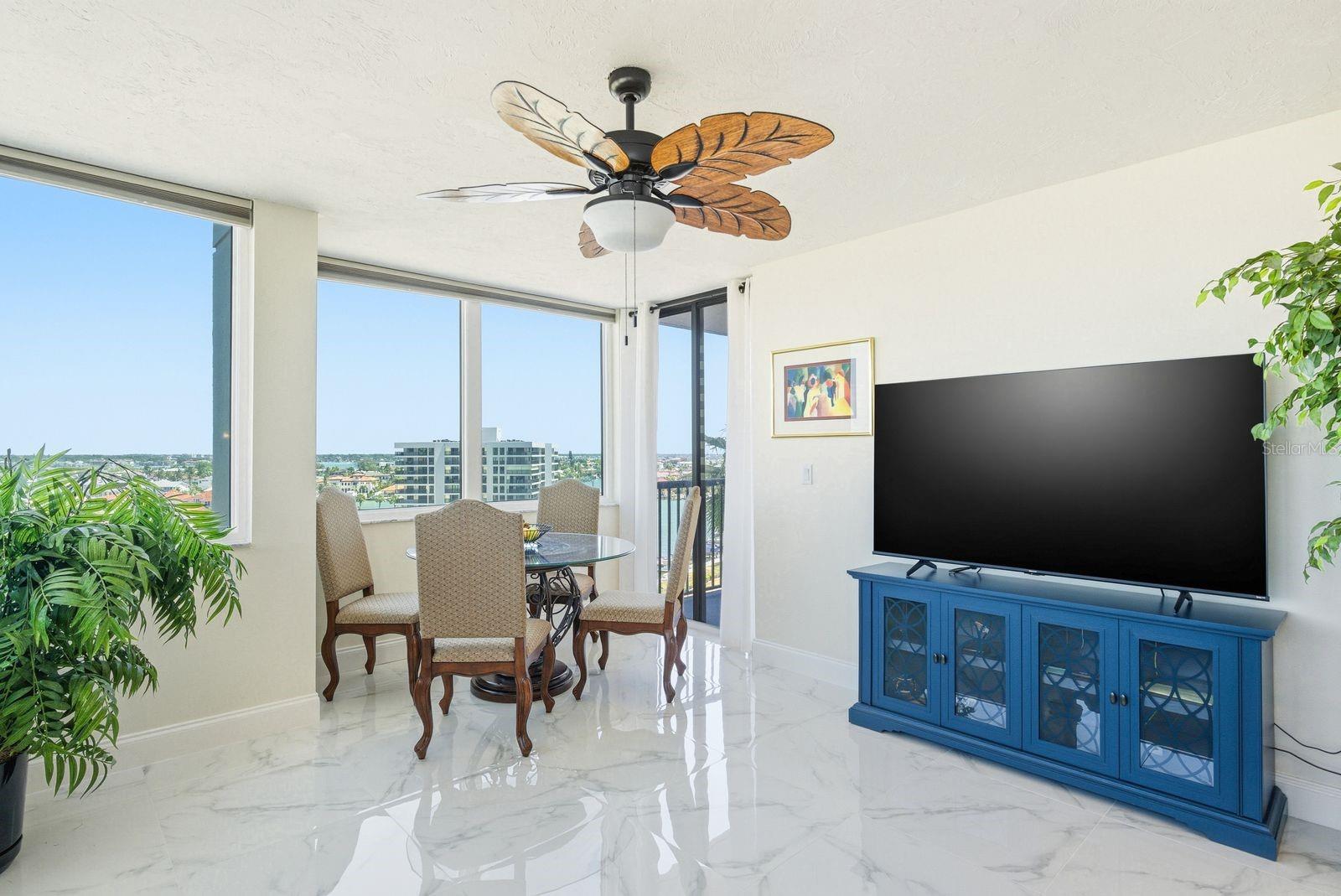 1600 GULF BLVD #817, CLEARWATER BEACH, FL, 33767