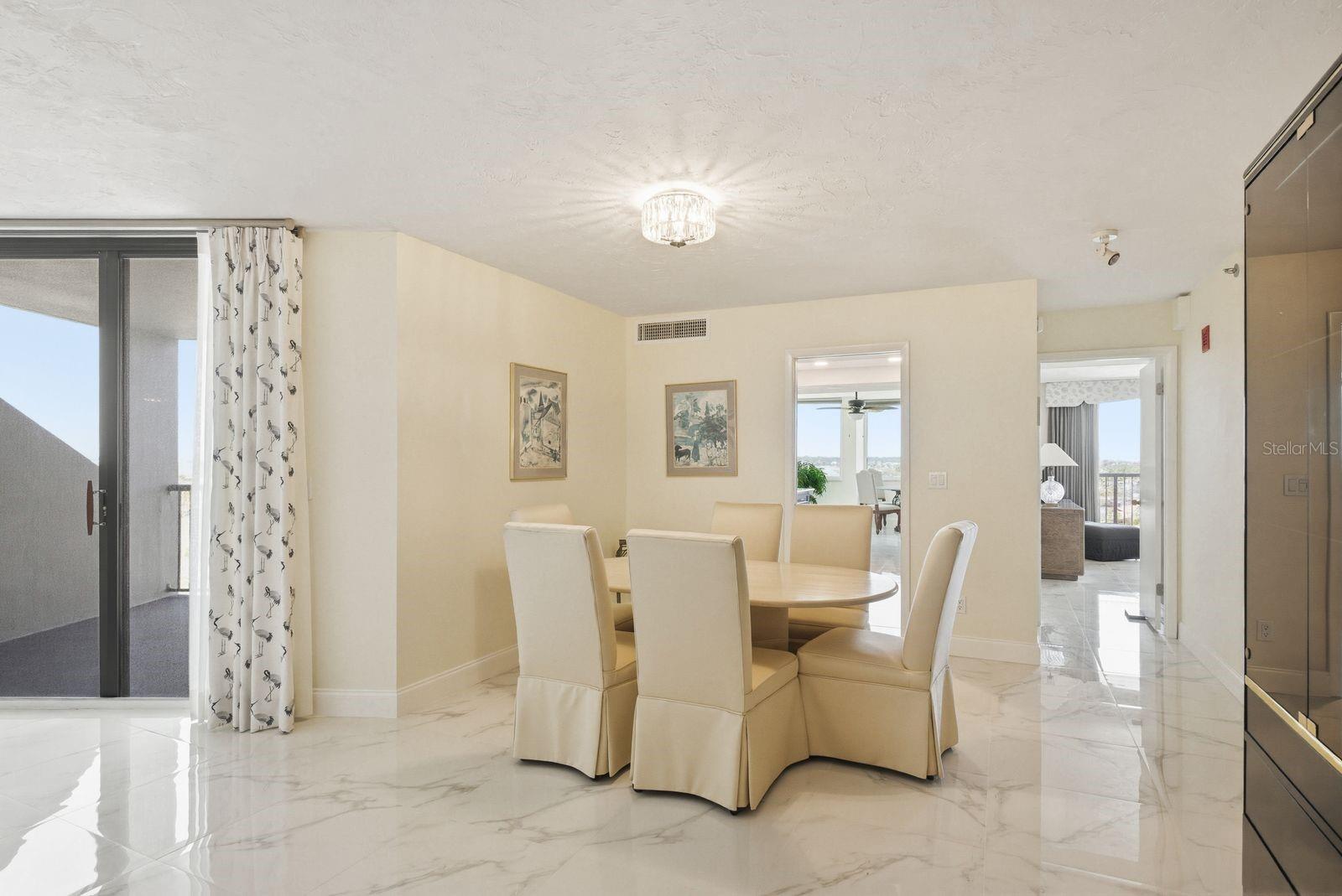 1600 GULF BLVD #817, CLEARWATER BEACH, FL, 33767
